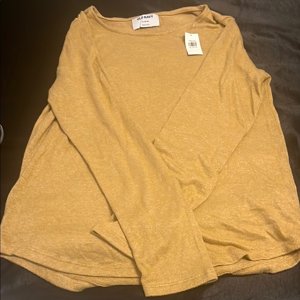 Old Navy Golden Long Sleeve Tee